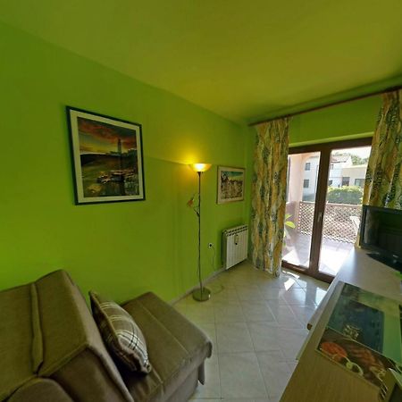 Anica Apartment Баньоле Екстериор снимка